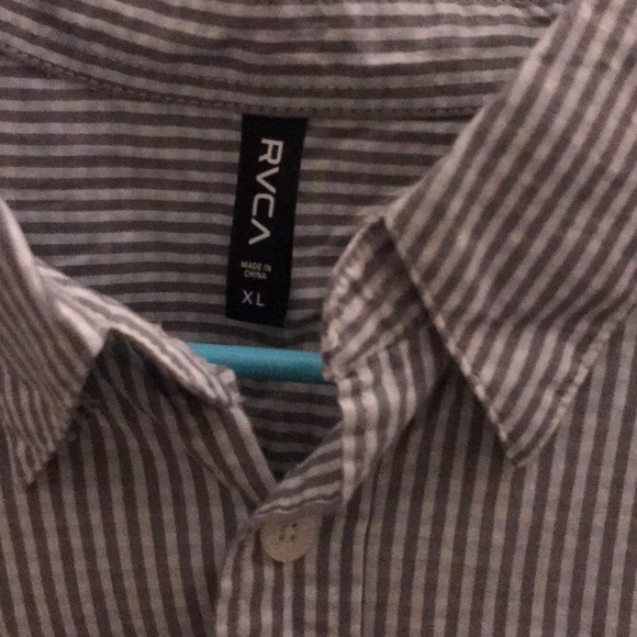 RVCA long sleeve button down shirt size XL - Picture 4 of 4